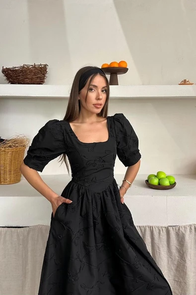 Siyah Balon Kollu Brode Elbise - Resim 4