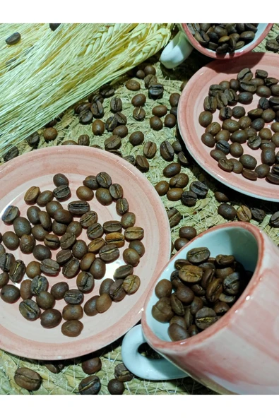 Pembe 2'li Porselen Türk Kahvesi Fincanı Kutulu Renkli Fincan Seti Şık Sunumluk Fincan Takımı