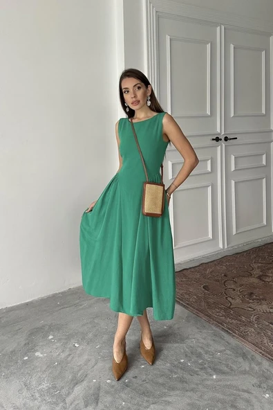Yeşil Yanları Büzgülü Midi Boy Keten Elbise ürün görseli