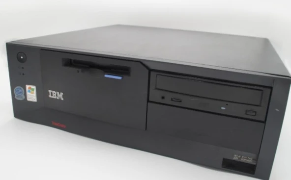 IBM ThinkCentre PC MT-M 8183-74G Intel Pentium 4 RAM 1GB HDD 40 GB Vintage PC OUTLET ürün görseli