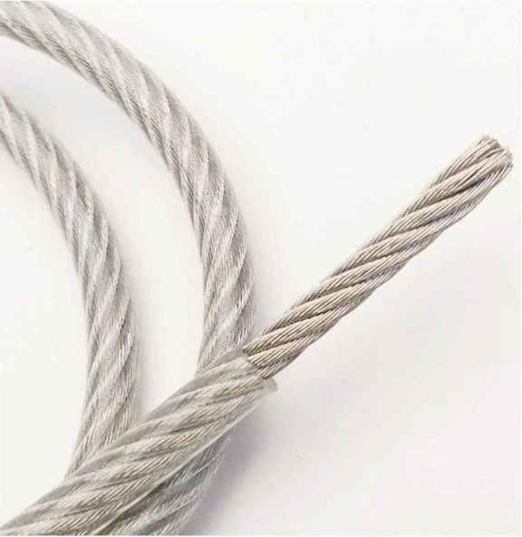 İzoleli Çelik Halat 8 mm 5 Metre ürün görseli