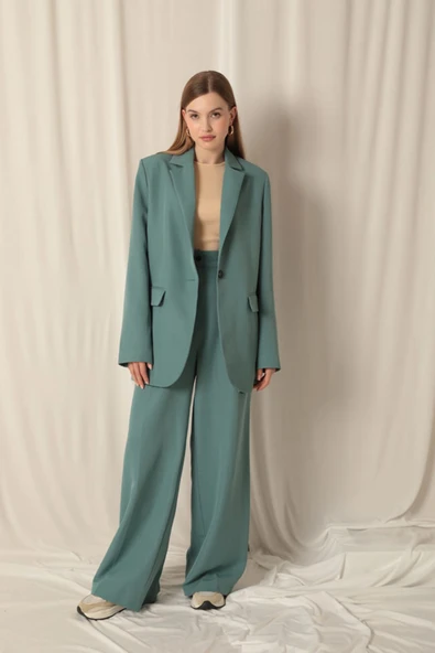 Atlas Kumaş Kadın Oversize Yeşil Ceket - Resim 2