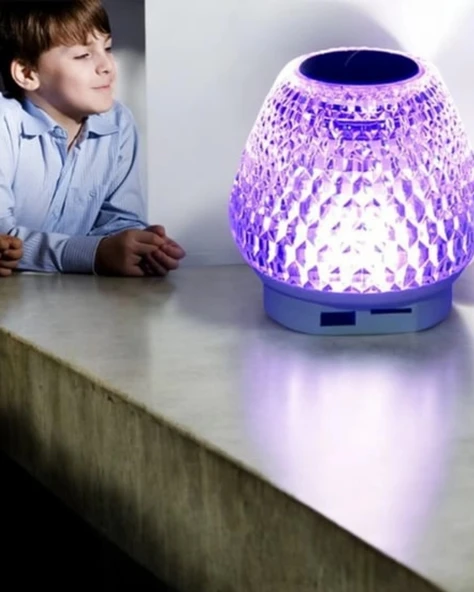 Uzun Pil Ömürlü 7 Renk Işıklı Bluetooth Hoparlör - Resim 3