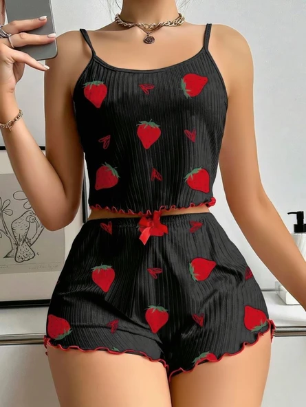 Amora Secret Pamuklu Siyah Üstüne Çilek Desen Fitilli Askılı Şortlu Pijama Takımı