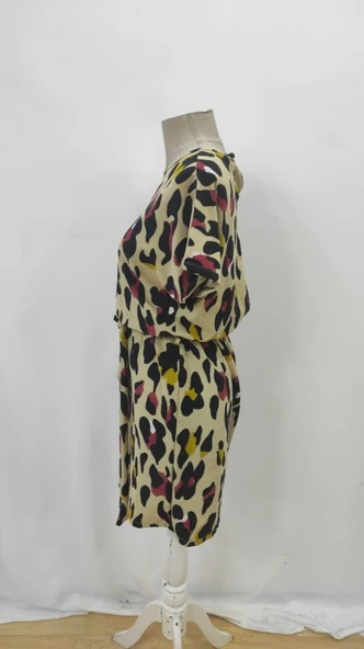 Kadın Kısa Kollu Yuvarlak Yaka Beli Kuşaklı Geometrik Desenli Süprem Elbise - Resim 5