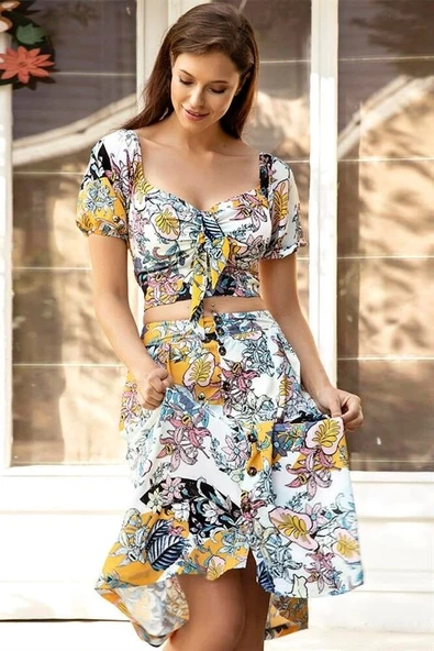 AmoraSecret Dokuma Önden Bağlamalı Çiçek Baskılı Omuzu Düşük Büstiyer ve Önden Düğmeli Etek Takım - 2