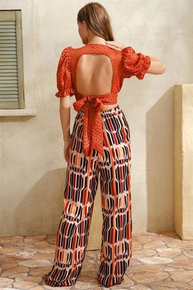 AmoraSecret AmoraSecret Kısa Yarım Kol V Yaka Geometrik Yazlık Kurdela Şerit Detaylı Pijama Takımı - 1