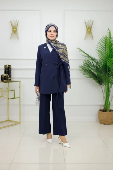 Kadın Blazer Ceket Düğme Kapama ve Kuşak Kapama Detaylı - 2