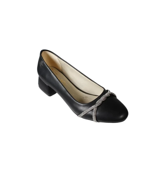 YAZKIŞ Kadın Siyah Cilt Gümüş Parlak Üzeri Burgu Taşlı Yuvarlak Burun 3cm Kare Topuk Ayakkabı ürün görseli