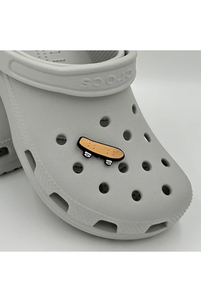 Crocs Terlik Süsü ve Aksesuarı , Çanta Süsü – Renkli Jibbitz Kaykay Görselli Figür Aksesuarı - Resim 2