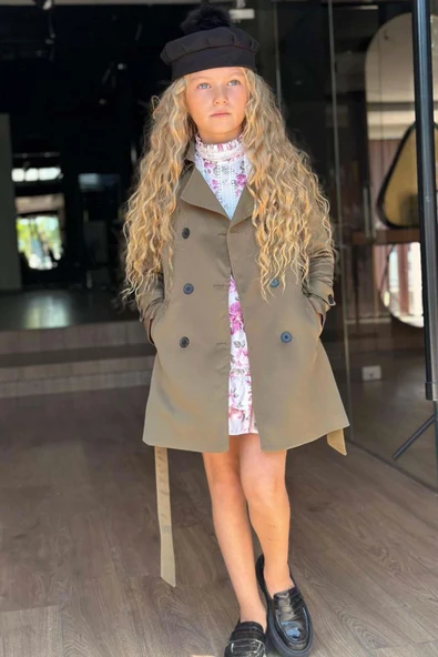 Kız Çocuk Üzeri Dantel İşlemeli Elbise Çift Cep Detaylı Kemerli Yeşil Trençkot ürün görseli