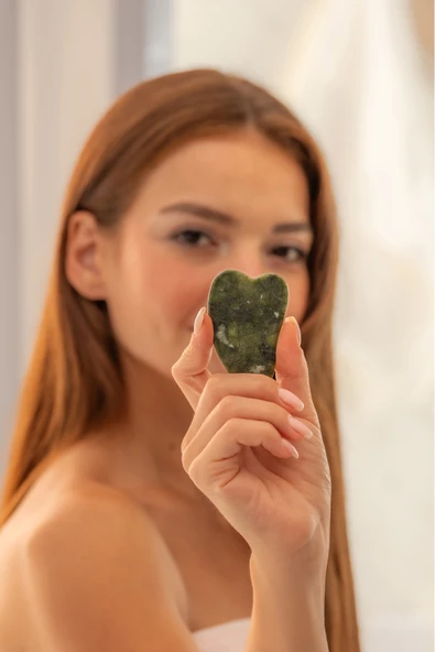 Yeşim %100 Doğal Taş Masaj Aleti Ve Kalp Gua Sha Yüz Bakım Taşı - 5