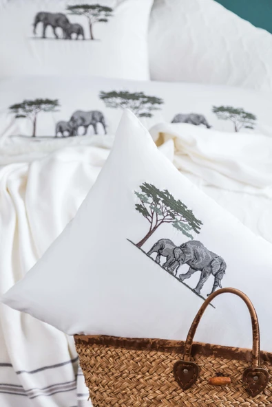 Çift Kişilik Aleph White Timeless Yatak Örtüsü Nevresim Prime Set - 2