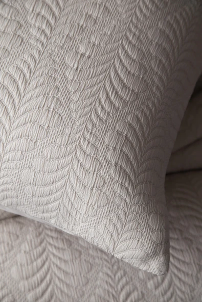 Çift Kişilik Bourbon Bej Yatak Örtüsü Seti - 2