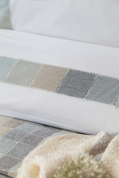 Çift Kişilik Piazza İndigo Timeless Yatak Örtüsü Nevresim Prime Set - 3