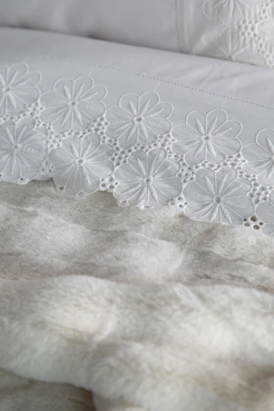 Çift Kişilik Nolan Beyaz Yatak Örtülü Nevresim Set - Resim 4