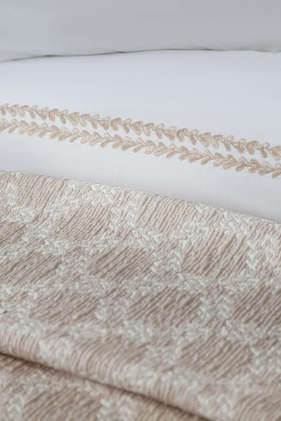 Çift Kişilik Crown Bej Timeless Yatak Örtüsü Nevresim Prime Set - 4