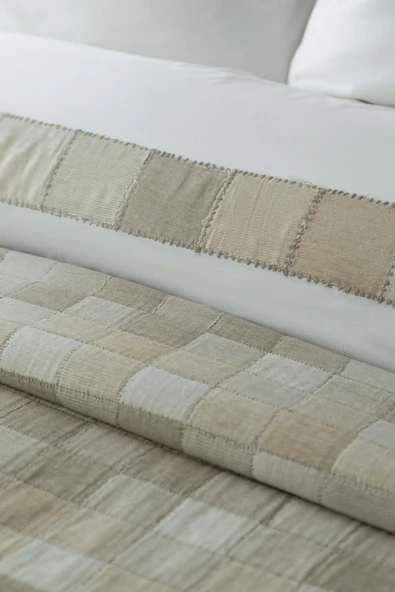 Çift Kişilik Piazza Bej Timeless Yatak Örtüsü Nevresim Prime Set - 2