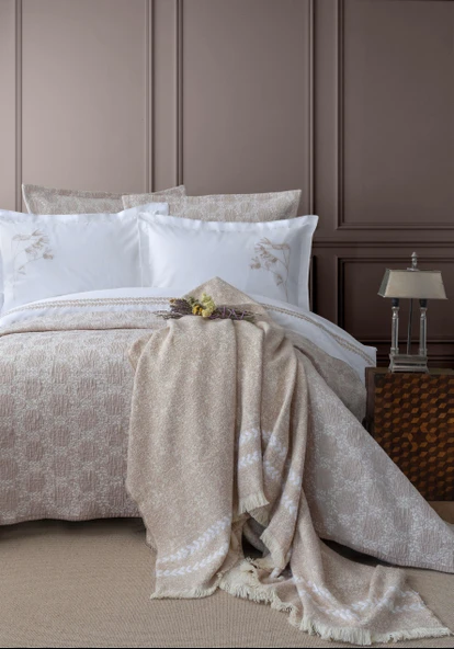 Çift Kişilik Crown Bej Timeless Yatak Örtüsü Nevresim Prime Set