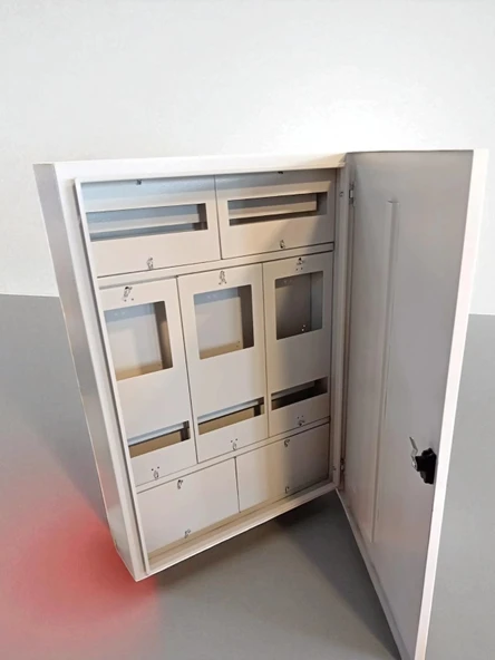 ÖZPA 1733 Sıva Üstü 3 Trifaze Sayaçlı 30 Otomatlı Elektrik Panosu IP40 S. Ü.