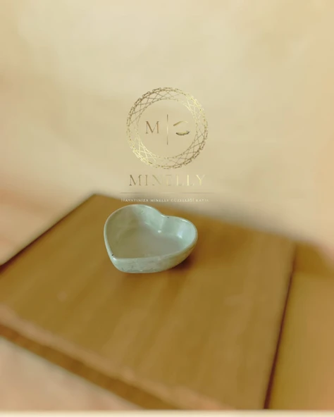 Minelly Luna Love - 2