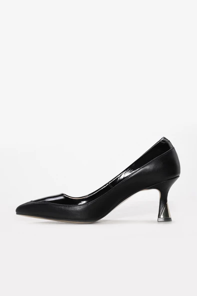 Hakiki Deri  Kadın İnce Topuk Ayakkabı 215ZA3202 - Resim 2