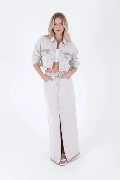 Kadın Açık Kahve Gri Astar Detaylı Saçaklı Uzun Kol Crop Kısa Kot Ceket 25KCKT6016 - 3