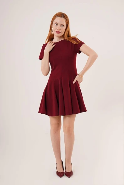 Önden Dikiş Detaylı Çan Model Bordo Elbise - Resim 2
