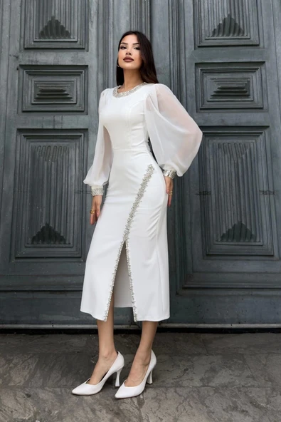 İnci Süsleme Detaylı Yırtmaçlı Abiye Elbise 2223-Beyaz - Resim 4