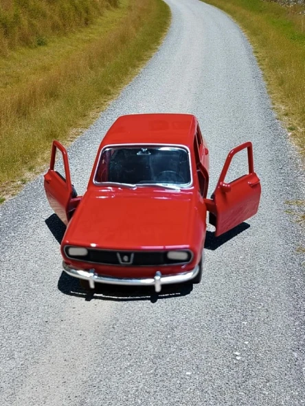 Nostaljik Metal Çek Bırak Kırmızı Araba Renault 12 Kapılar Açılır - Resim 5