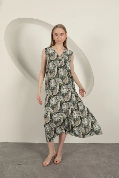 Viskon Kumaş Etnik Desenli Elbise-Yeşil ürün görseli