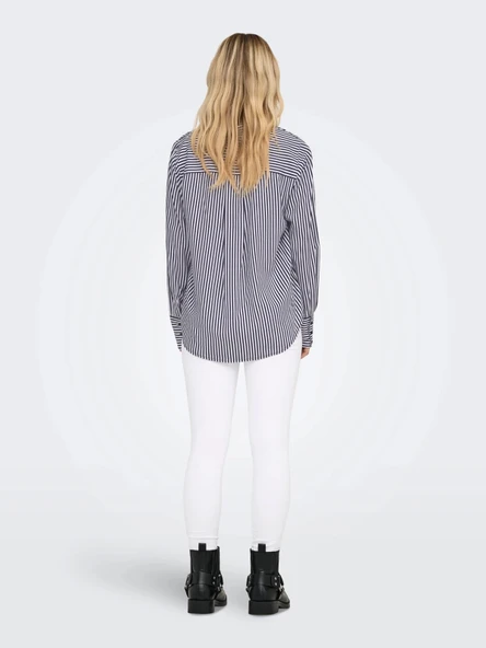 Only 15320243 Kadin Gomlek - Lacivert Cizgili - Resim 3