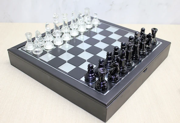 Kutulu Cam Satranç Seti ürün görseli 1