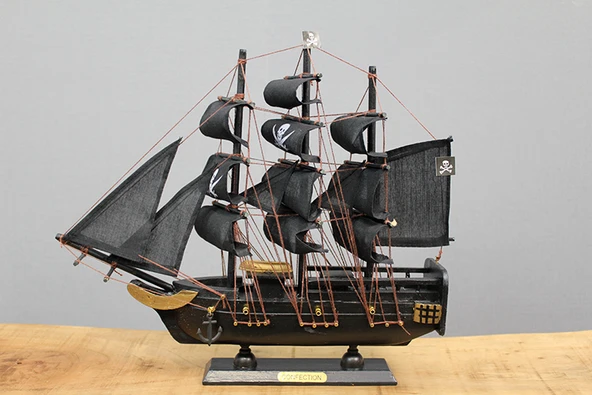 Ahşap Korsan Gemisi 30x33 cm ürün görseli 1