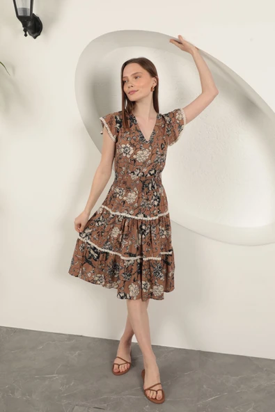 Viskon Çiçek Desenli Elbise-Kahve ürün görseli