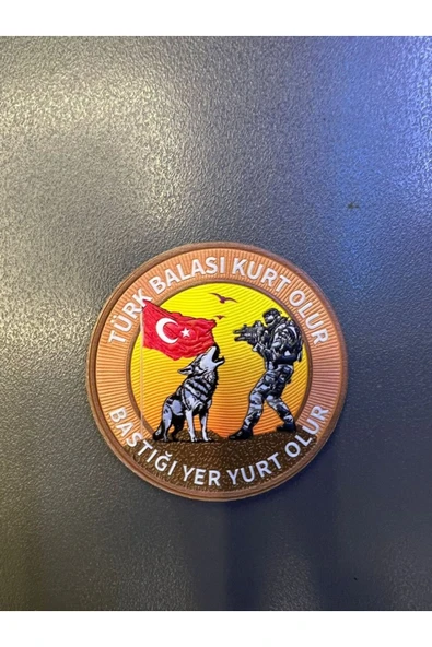 Türk Balası Kurt Olur Bastığı Yer Yurt Olur, Yuvarlak Patch Cırtlı 7 cm 3d Plastik - 1