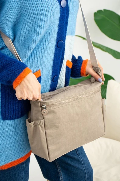 Klinkır Kadın Postacı Çanta Çok Cepli 30*20 Cm Su İtici Kumaş Bayan Çapraz Askılı Omuz Çantası - Resim 3