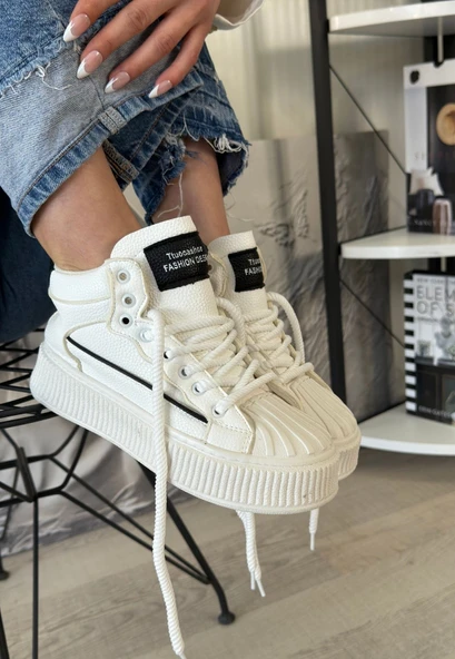 Estim Beyaz Cilt Siyah Detaylı Bağcıklı Spor Ayakkabı - Resim 3