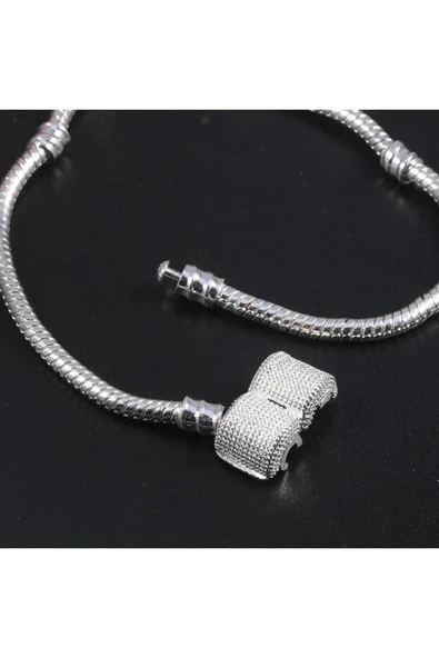 925 Ayar Gümüş Taş Desenli Silindir Kilit Kadın Gümüş Bileklik - Resim 5