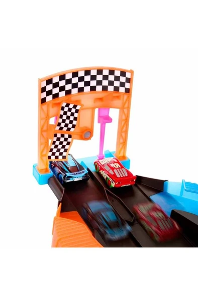 DİSNEY CARS Cars Karanlıkta Parlayan Yarışçılar Pist Seti HPD80 - Resim 3