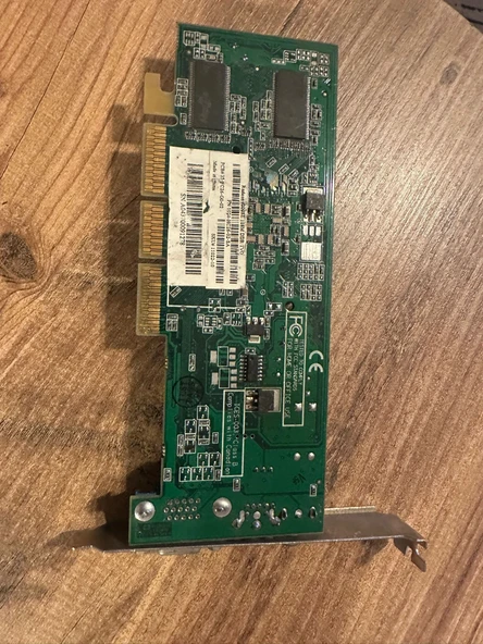 Graphics Card ATI AMD Radeon 9200 SE 128MB DDR-SDRAM 64-bit VGA AGP Video Output 2.EL KULLANILMIŞ - Resim 2