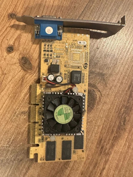 NVIDIA Geforce2 MX 400 64mb AGP 4x Video Card W/tv-out 2.EL KULLANILMIŞ ürün görseli