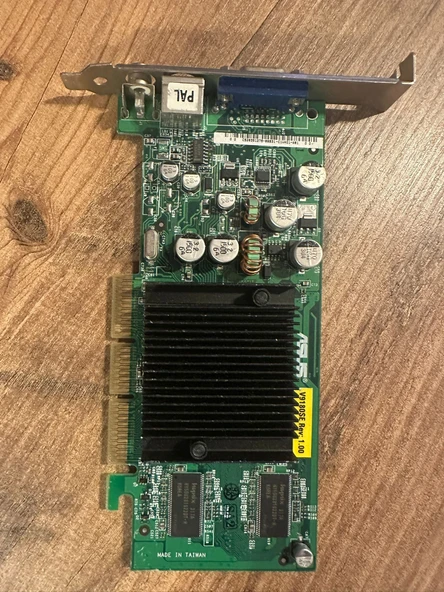 Video Card ASUS V9180SE/T/P/64M/A AGP 64mb 2.EL KULLANILMIŞ ürün görseli
