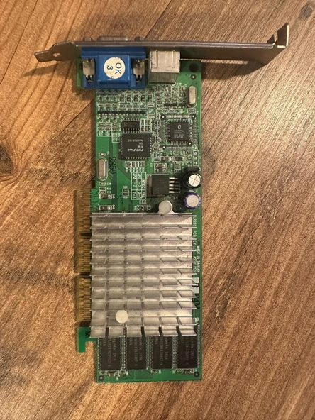 Leadtek LR2853 GeForce2 MX400 32MB AGP PC Video Card Fujitsu-Siemens GM3000-32 2.EL KULLANILMIŞ ürün görseli 1