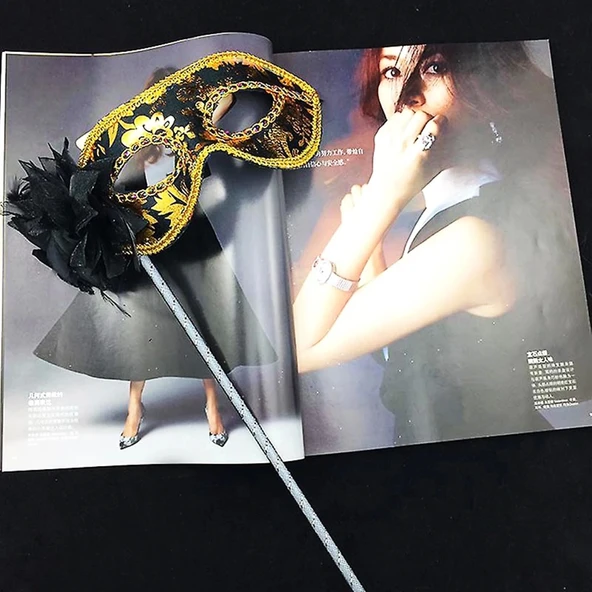 Lüks Taşlı Saplı Maskeli Balo Maskesi Siyah Renk 35 Cm ürün görseli