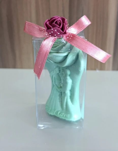 Kokulu Doğal romantik aşıklar görünümlü yeşil renk Dekoratif  mum ürün görseli