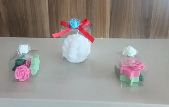 Kokulu Doğal beyaz pembe yeşil renk istiridye ve gül yıldız görünümlü 3 lü Dekoratif  mum - Resim 2