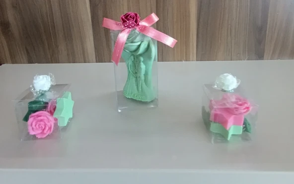 Romanyik aşıklar ve  yıldız gül görünümlü Kokulu Doğal pembe yeşil renk 3 lü Dekoratif mum - Resim 2