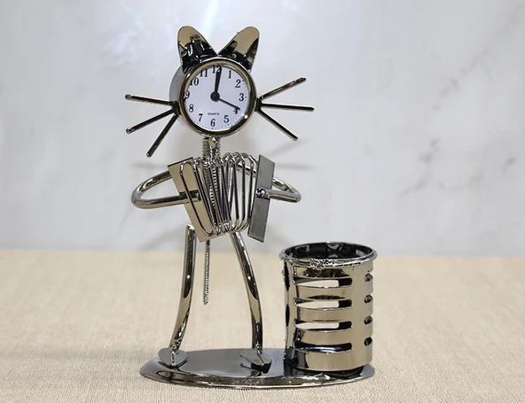 Metal Akordiyon Çalan Müzisyen Kedi Müzisyen Saat Ve Kalemlik ürün görseli