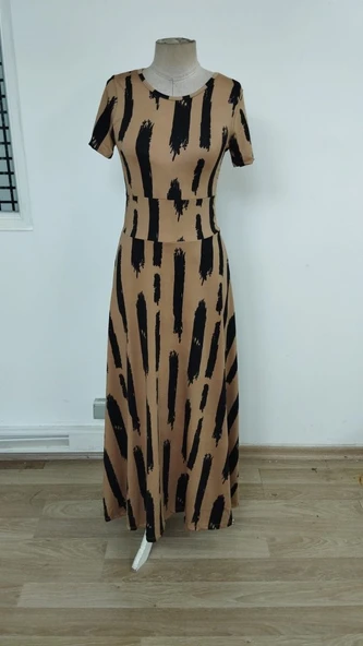 Kadın Kısa Kollu Bisiklet Yaka Puantiyeli Maksi örme Krep Elbise - Resim 7